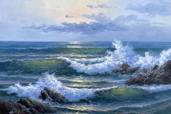 Cuadro al óleo de un atardecer sobre el mar con olas rompiendo en las rocas, óleo figurativo